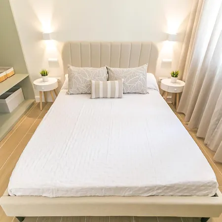 Апартаменти Canovas - Posidonia Нерха