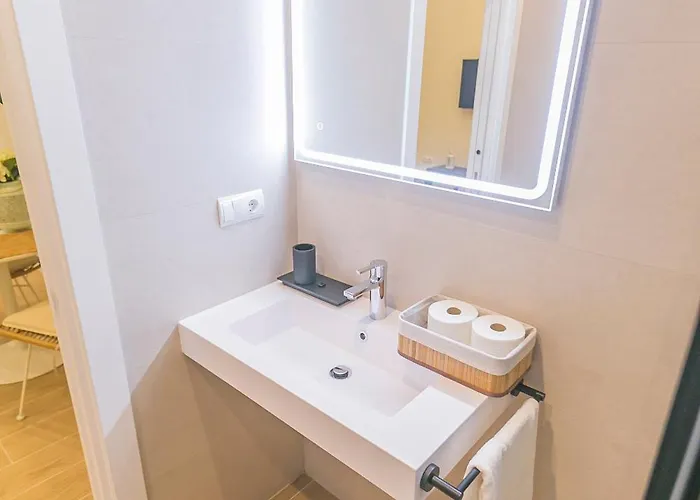 Canovas - Posidonia Апартаменты *