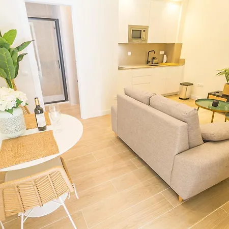 Canovas - Posidonia Apartman *