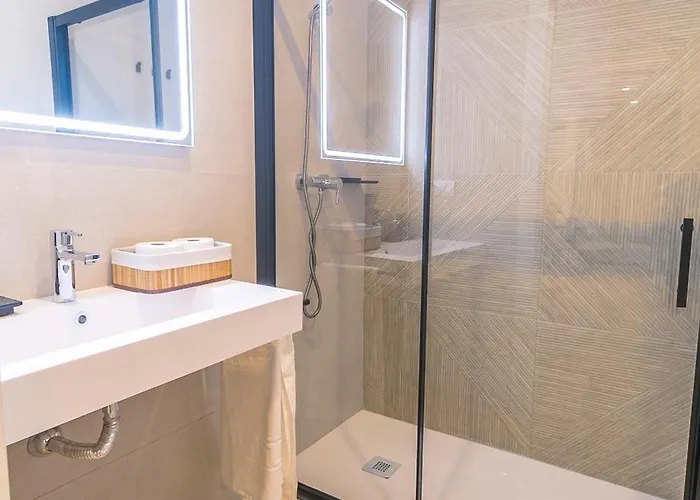 Canovas - Posidonia شقة نيرخا