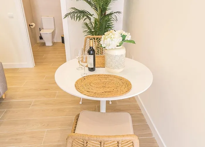 Canovas - Posidonia شقة نيرخا